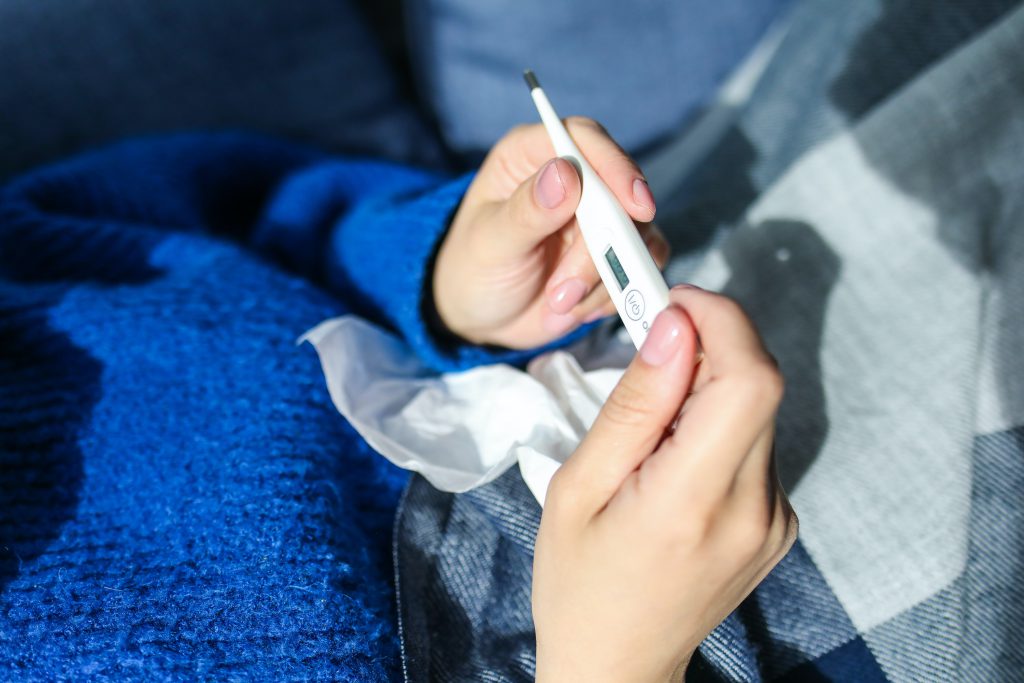 Jak szybko pokonać grypę? Skuteczne metody leczenia